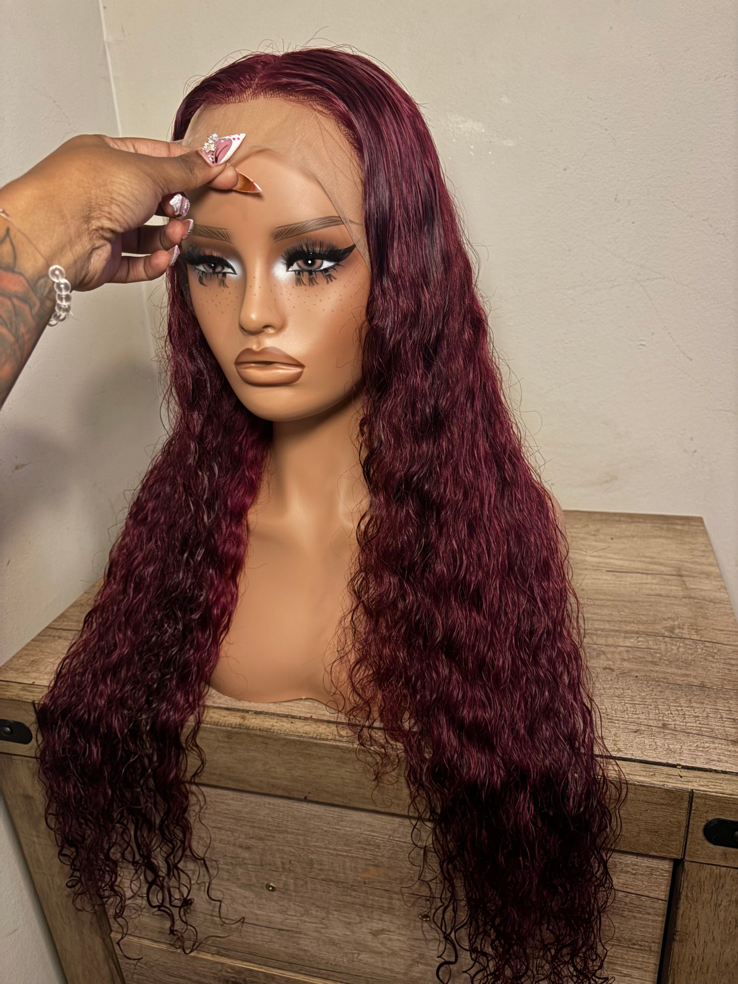 99j Loose Deep wave Transparent Lace Front wig (210% density)